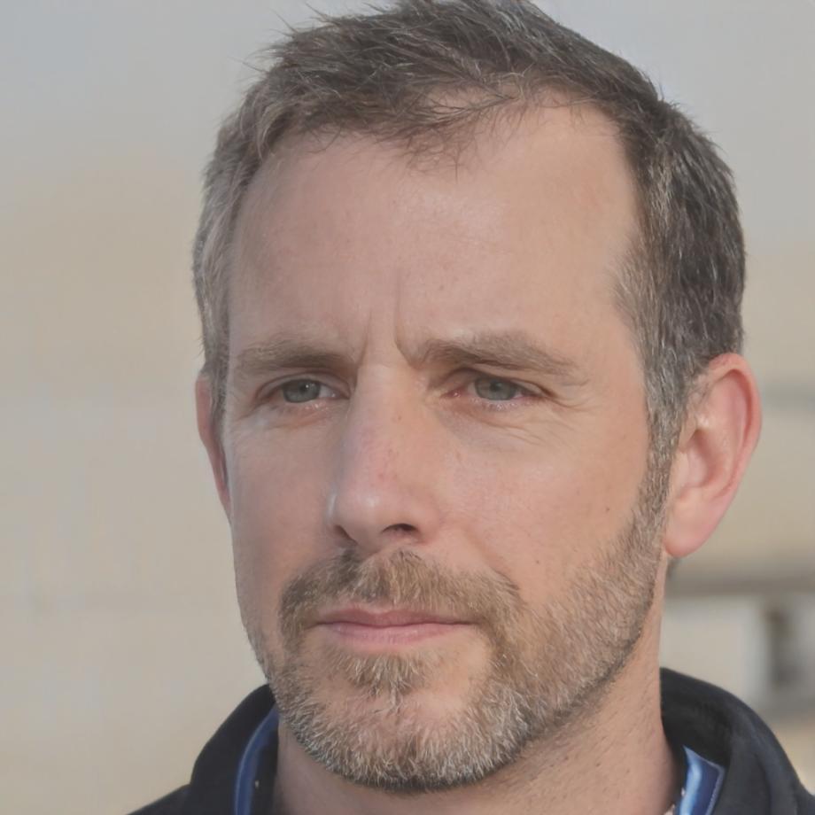 Ritratto professionale di Marco Benedetti