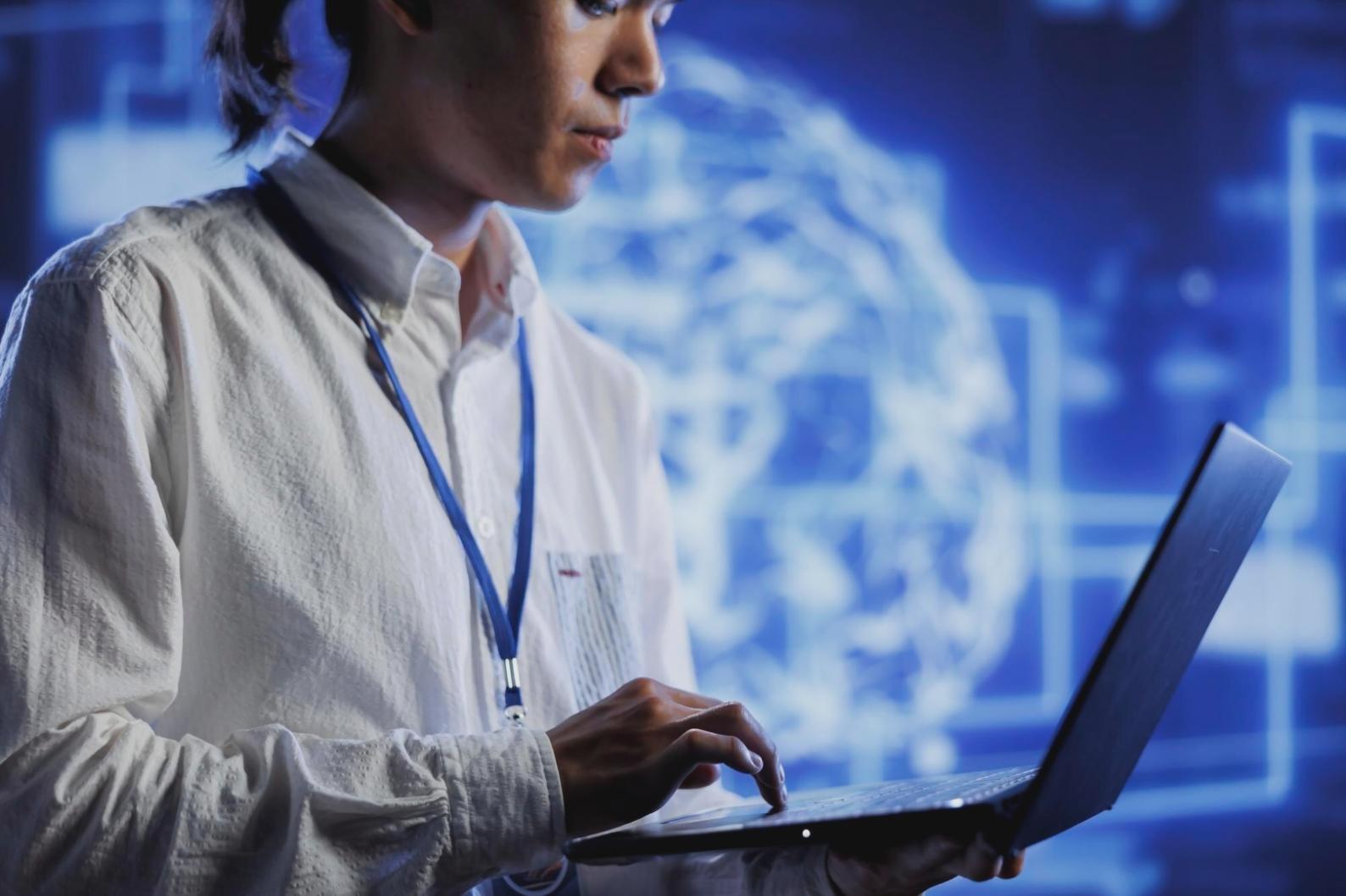 Mockup di interfacce di giochi mobile su diversi dispositivi che mostrano il processo di prototipazione